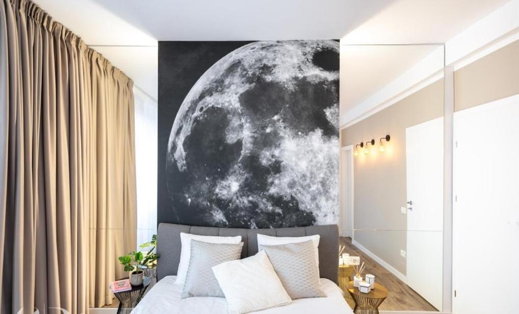 Majestic Apartament With View In Magheru Boekarest Buitenkant foto