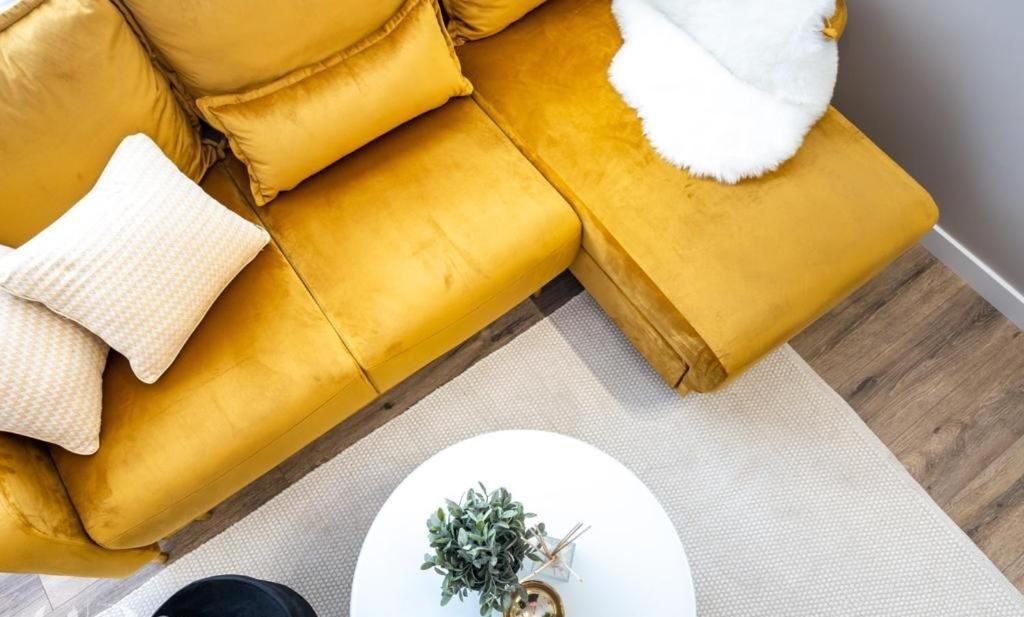 Majestic Apartament With View In Magheru Boekarest Buitenkant foto